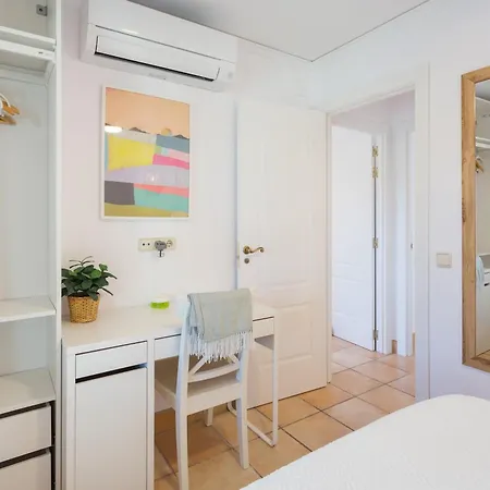 Luny Apartment *